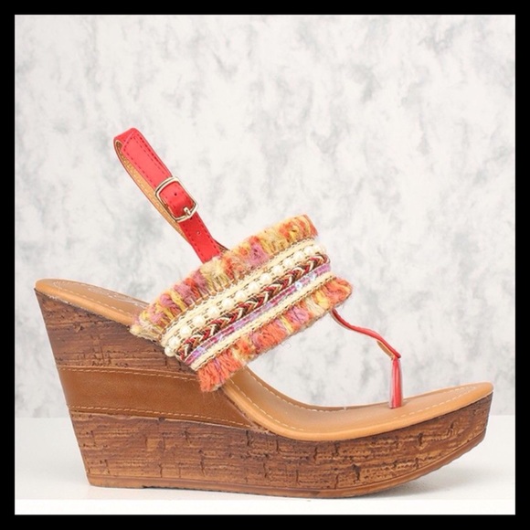 Slingback Texture Wedge Sandals! - Picture 2 of 4